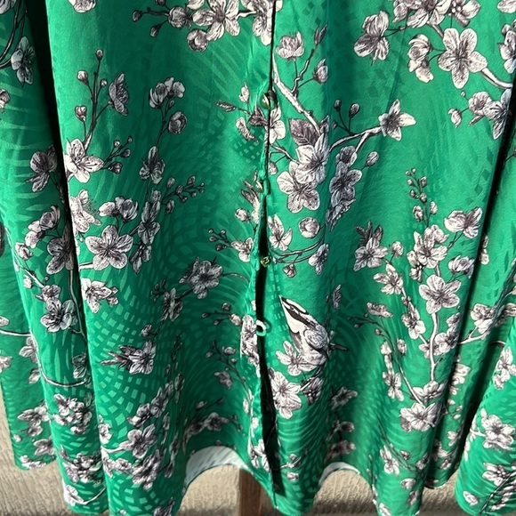 Hutch Green Wrap Tie Front Midi Dress - Picture 7 of 13